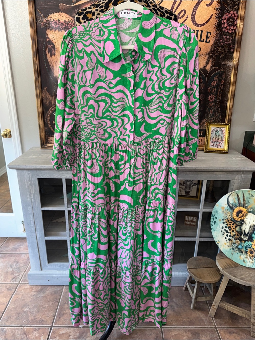 FIRST LOVE Women's Green & Pink Swirl Tiered Maxi Shirt Dress Size Large